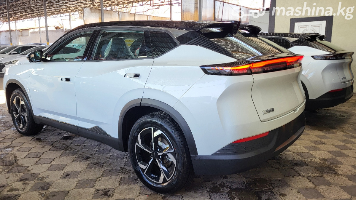 Dongfeng Forthing Thunder, 2026 — фото 5 из 12