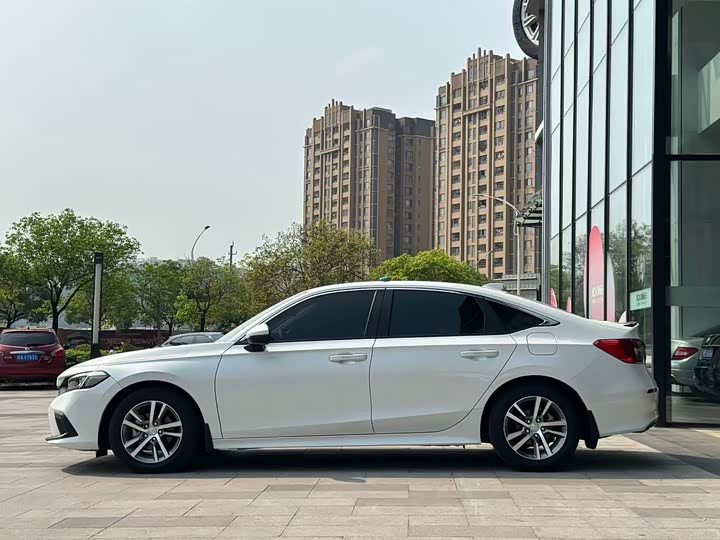 Honda Civic, 2023 — фото 2 из 9