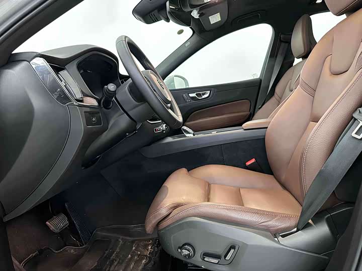 Volvo XC60, 2024 — фото 7 из 7