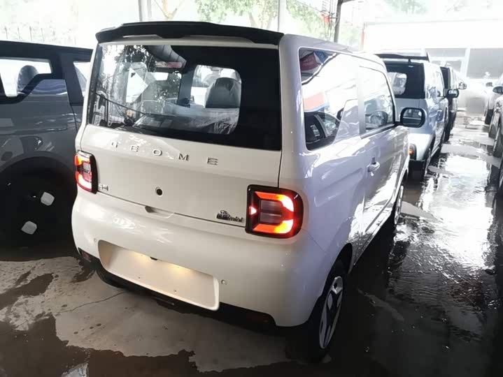 Geely Galaxy Panda Mini, 2026 — фото 7 из 9