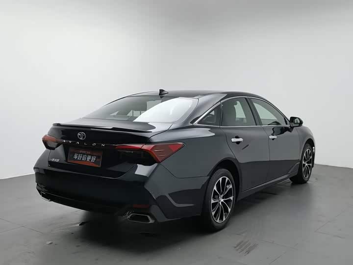 Toyota Avalon, 2023 — фото 2 из 9