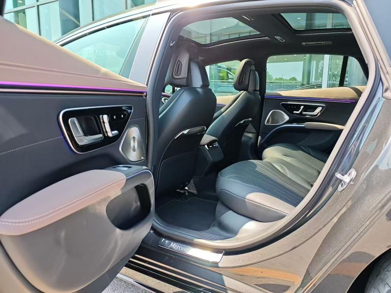 Mercedes-Benz EQS, 2023 — фото 9 из 10