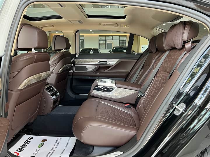 BMW 7 Series, 2022 — фото 9 из 9