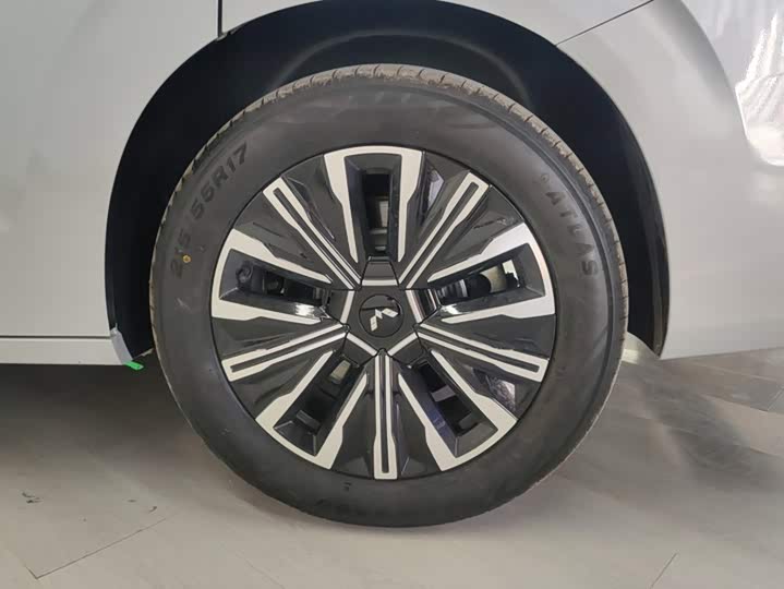 Wuling Starlight 730 Hybrid/EV, 2025 — фото 6 из 9