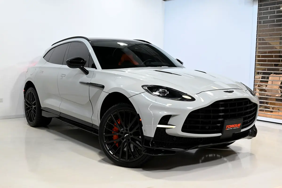 Aston Martin DBX, 2023