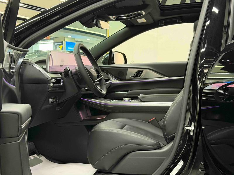 Cadillac XT5, 2025 — фото 9 из 11
