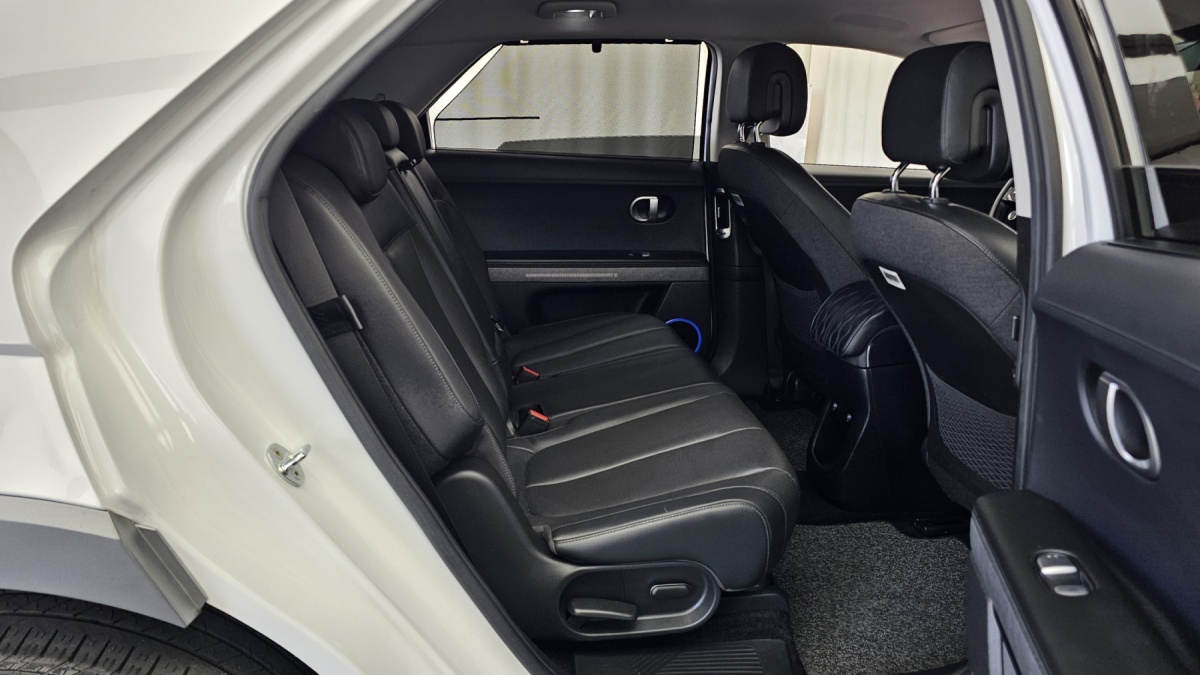 Hyundai Ioniq 5, 2021 — фото 11 из 12