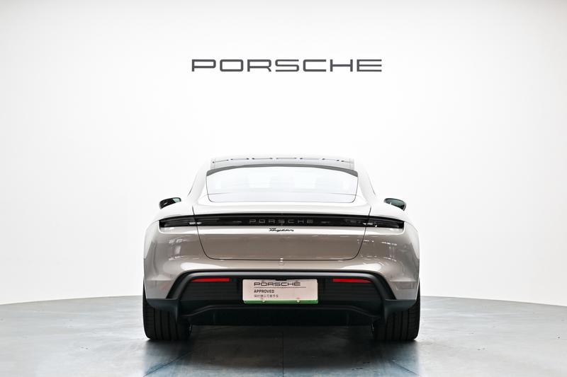 Porsche Taycan, 2025 — фото 6 из 11