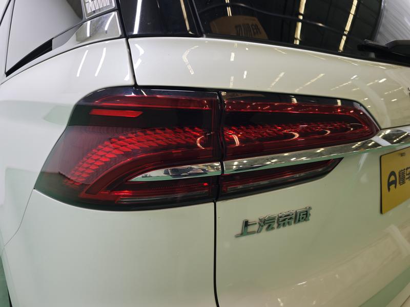 Roewe iMax 8, 2023 — фото 10 из 12