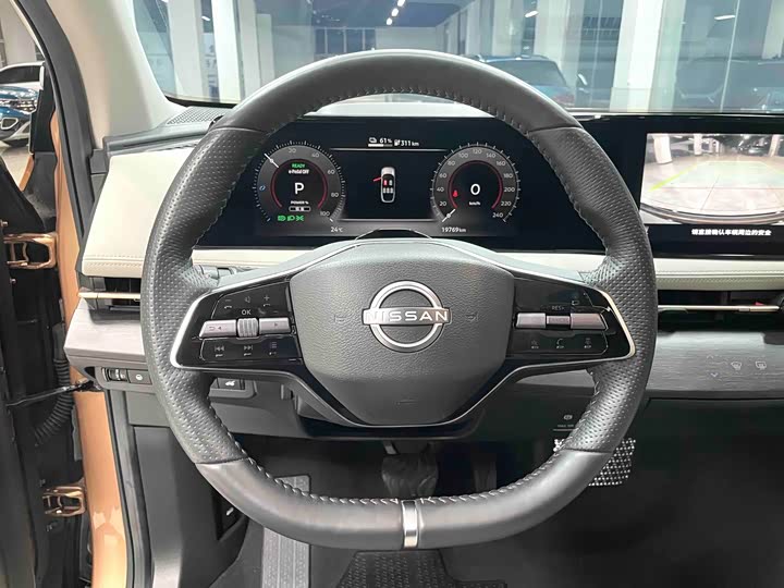 Nissan Ariya EV, 2022 — фото 7 из 9