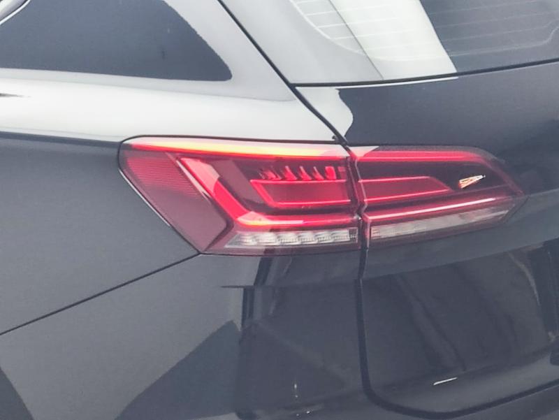 Volkswagen Touareg, 2023 — фото 10 из 12