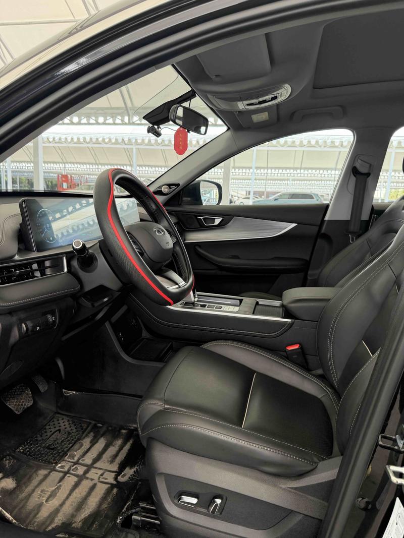 Chery Tiggo 7, 2022 — фото 8 из 10