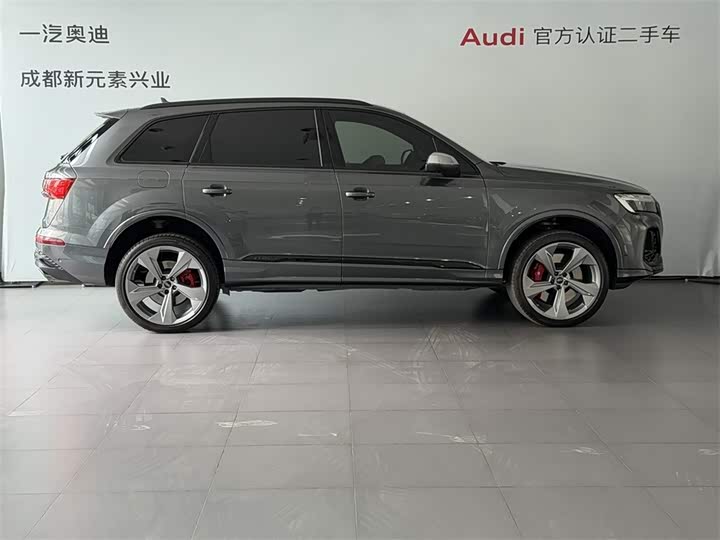 Audi SQ7, 2024 — фото 3 из 9