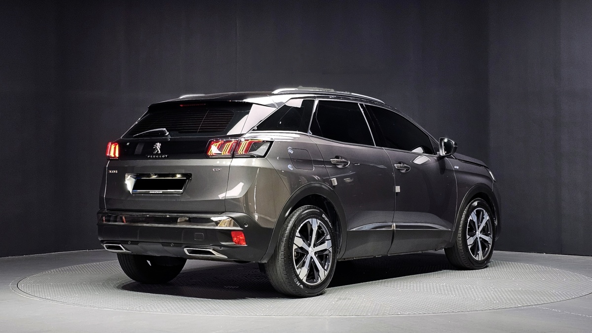 Peugeot 3008, 2022 — фото 2 из 5