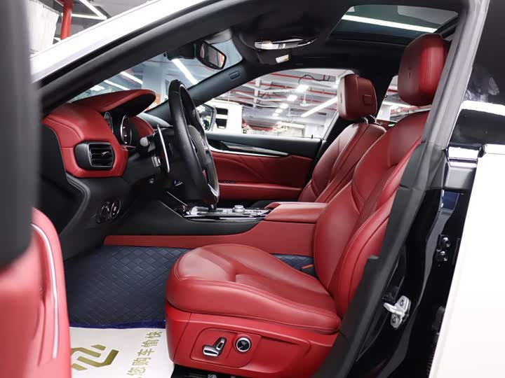 Maserati Levante, 2021 — фото 8 из 9