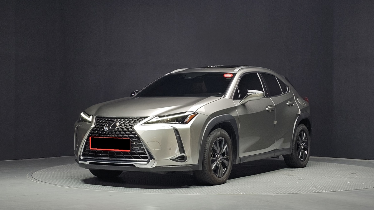Lexus UX, 2022 — купить в Перми под ключ