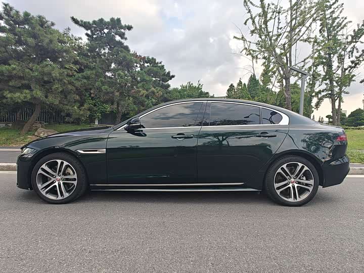Jaguar XE L, 2023 — фото 2 из 9