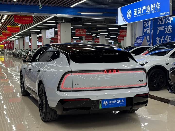 Audi × SAIC E5 Sportback, 2025 — фото 4 из 9