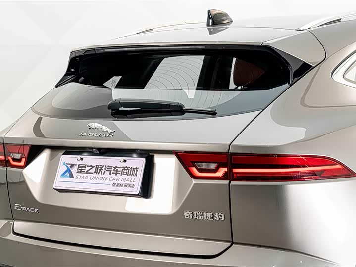 Jaguar E-Pace, 2023 — фото 8 из 9