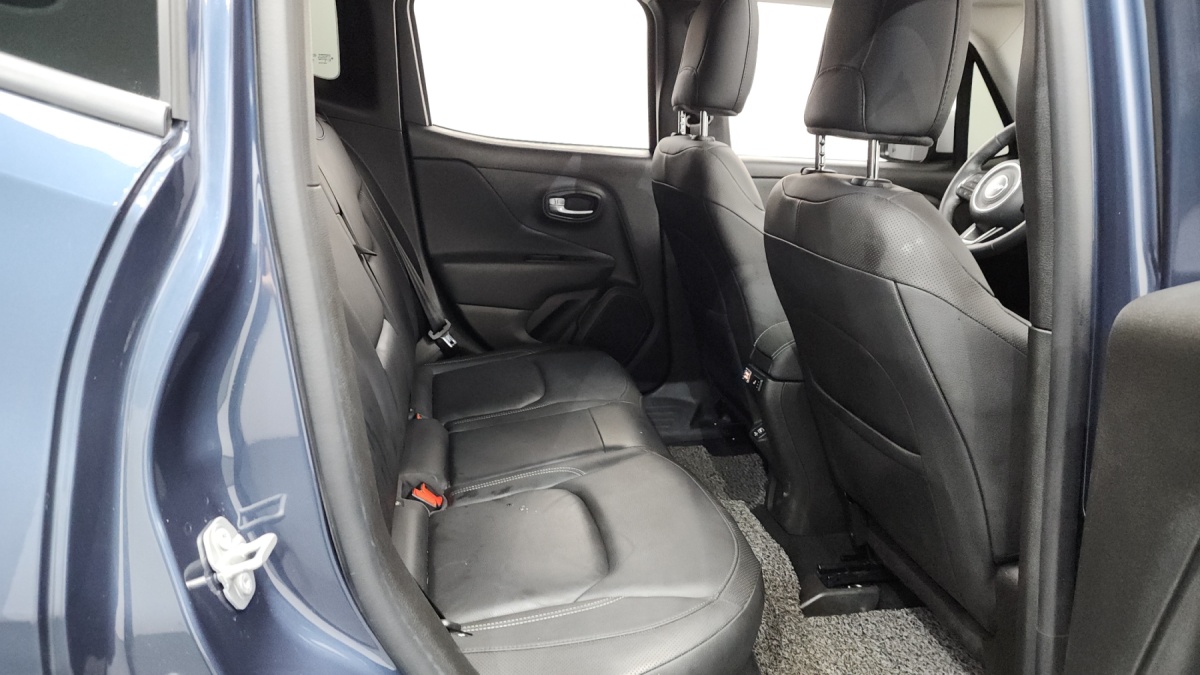 Jeep Renegade, 2022 — фото 10 из 12