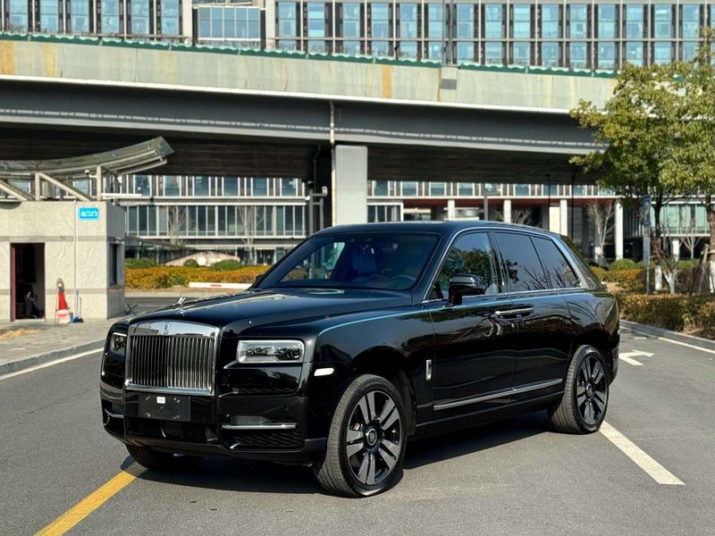 Rolls-Royce Cullinan, 2023 — купить в Чебоксарах под ключ