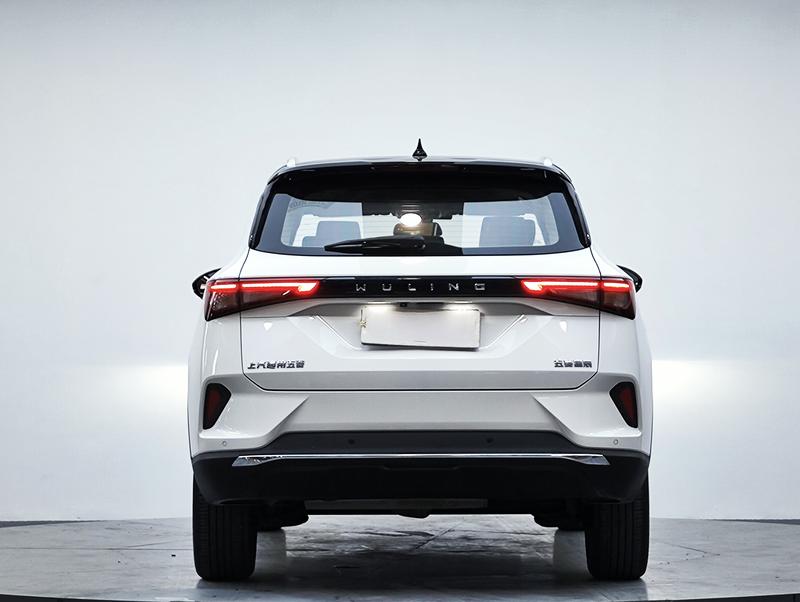 Wuling Asta, 2021 — фото 6 из 12