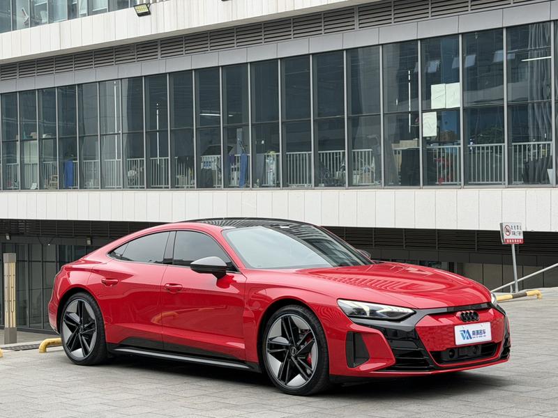 Audi RS e-tron GT, 2024 — фото 3 из 12