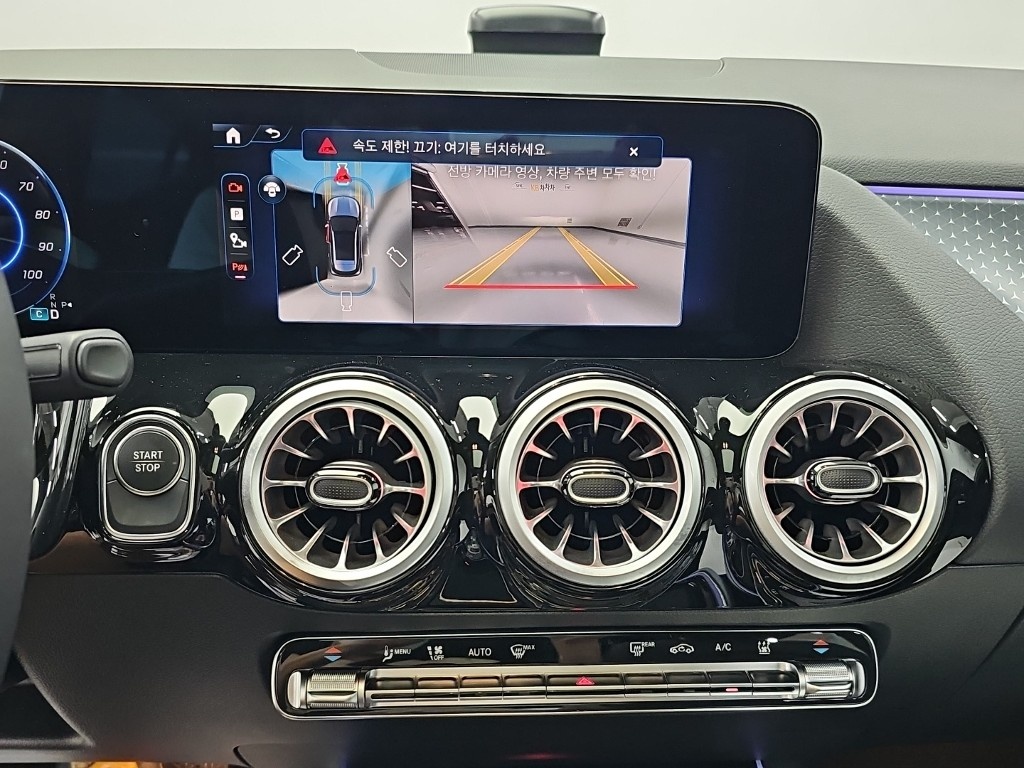 Mercedes-Benz EQA, 2025 — фото 10 из 12