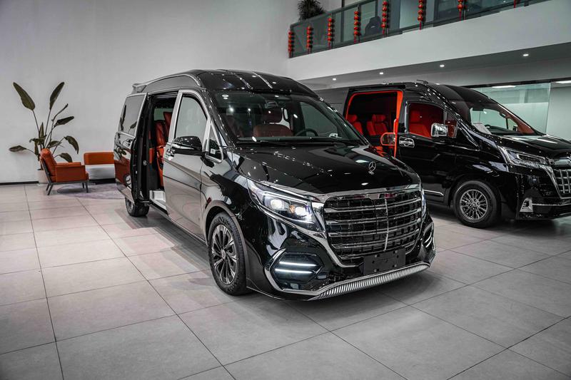 Mercedes-Benz V-Class, 2025 — фото 2 из 7