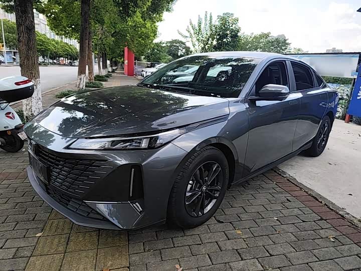 Changan Yida, 2023 — купить в Саратове под ключ