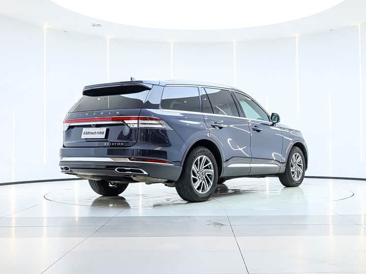 Lincoln Aviator, 2024 — фото 7 из 9