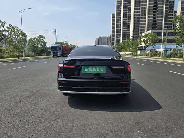 Volvo S90 Hybrid, 2025 — фото 8 из 9