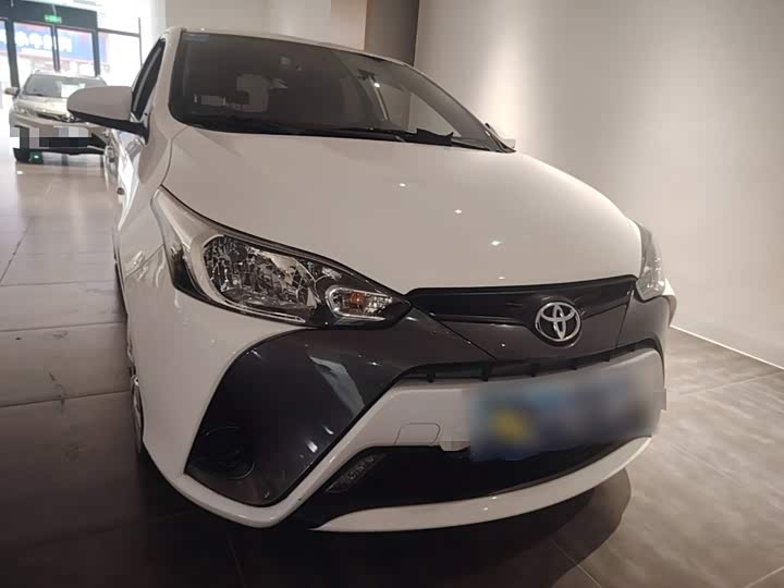 Toyota Yaris L Hatchback, 2022 — фото 3 из 9