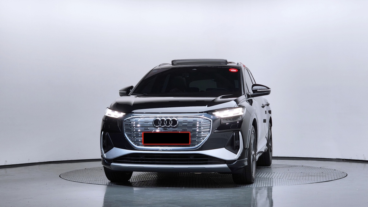 Audi Q4 e-tron, 2022 — фото 3 из 12