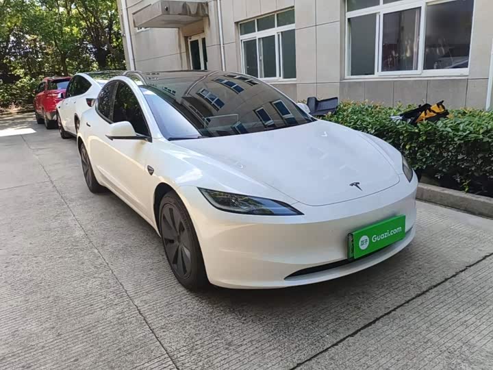 Tesla Model 3, 2025 — фото 4 из 9