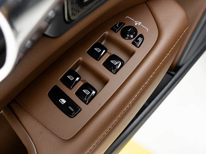 Volvo V90, 2025 — фото 9 из 9