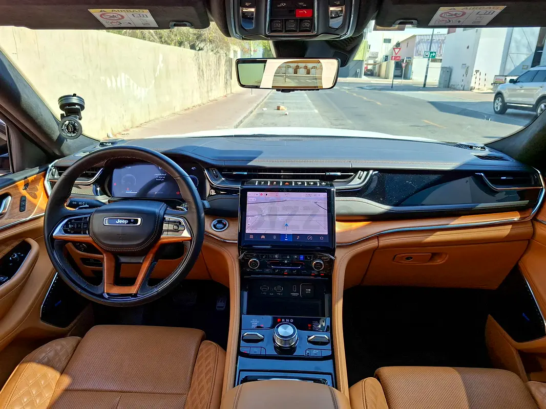 Jeep Grand Cherokee, 2024 — фото 8 из 10