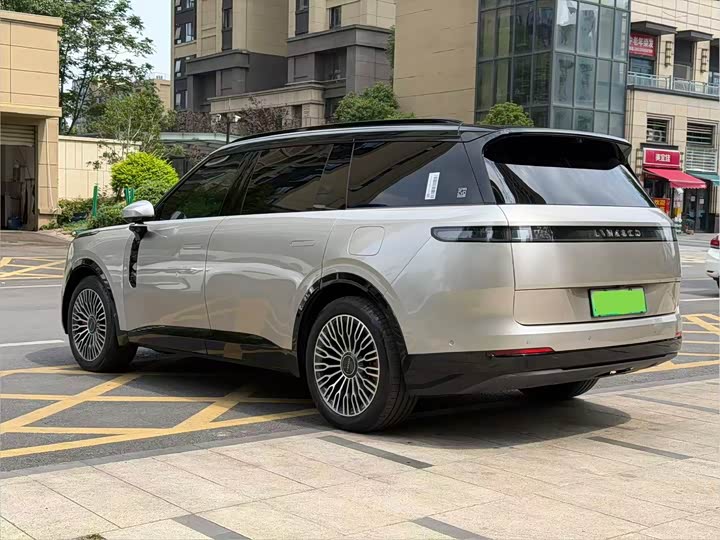 Lynk & Co 900, 2025 — фото 7 из 9