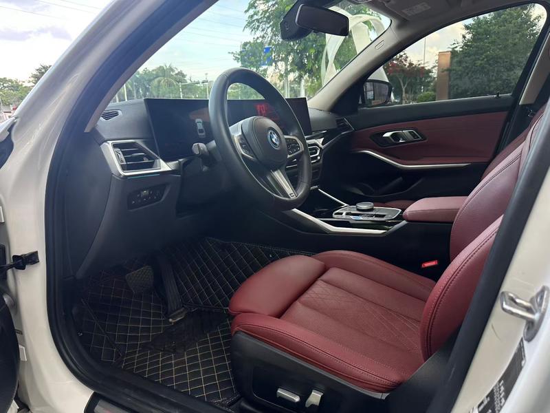 BMW i3, 2022 — фото 9 из 12