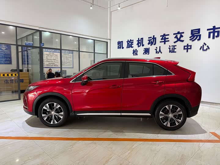 Mitsubishi Eclipse Cross, 2022 — фото 7 из 9