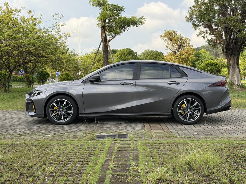 GAC Trumpchi Empow R, 2023 — фото 4 из 12