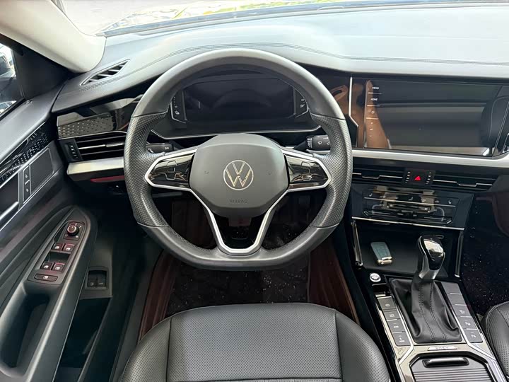 Volkswagen Passat Hybrid, 2021 — фото 9 из 9