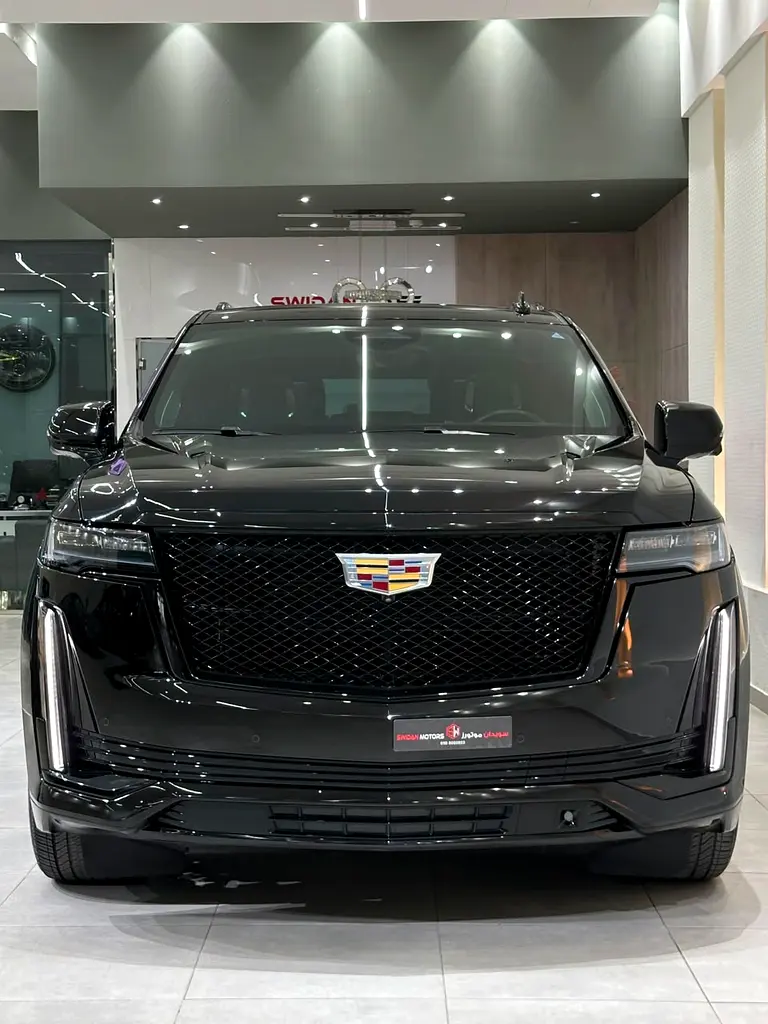 Cadillac Escalade, 2023 — фото 2 из 10