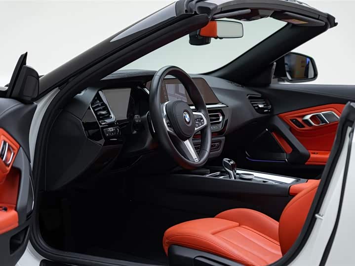 BMW Z4, 2023 — фото 8 из 9