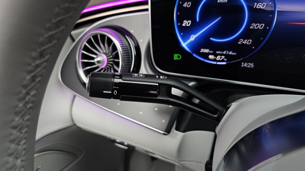 Mercedes-Benz EQE, 2025 — фото 12 из 12