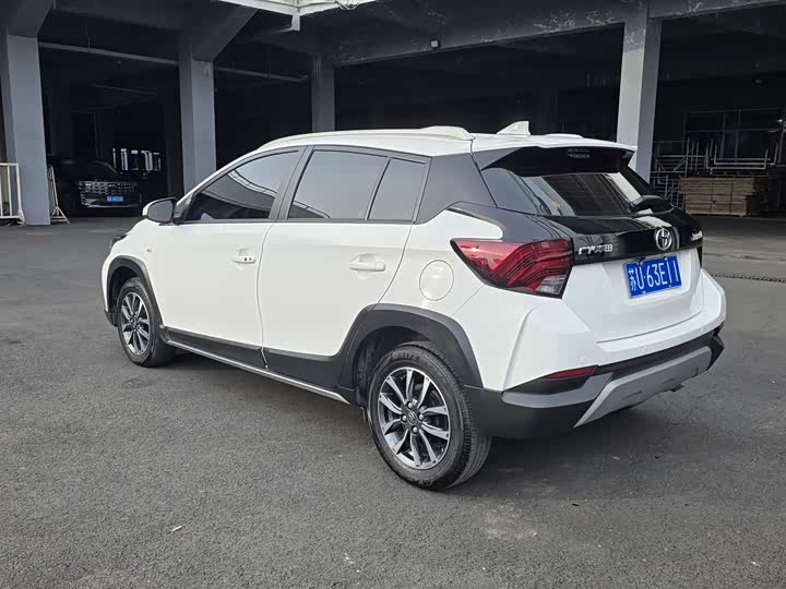 Toyota Yaris L Hatchback, 2022 — фото 7 из 9