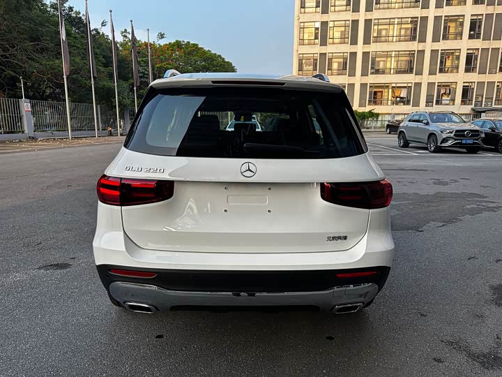 Mercedes-Benz GLB-Class, 2025 — фото 9 из 9