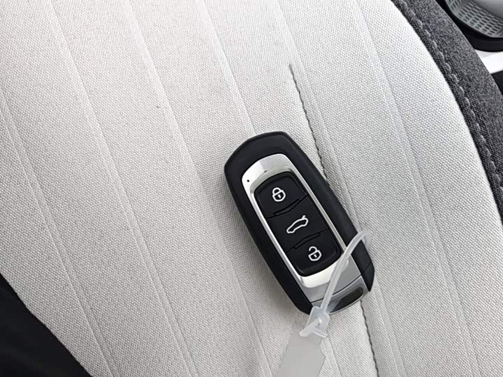 Geely Galaxy Panda Mini, 2026 — фото 9 из 9