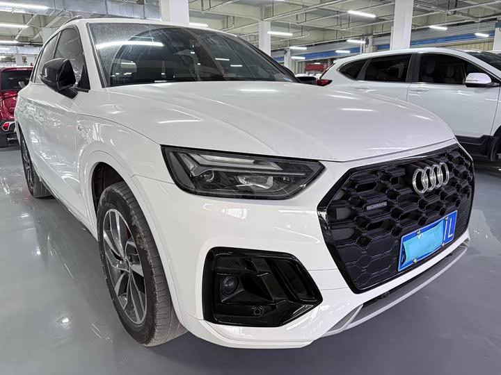 Audi Q5L, 2023 — фото 3 из 9