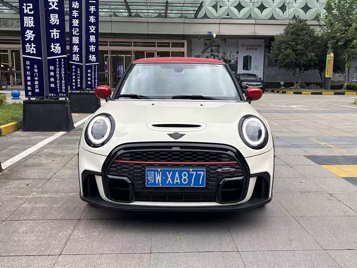 Mini Mini JCW, 2022 — фото 2 из 9